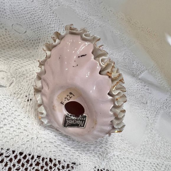 Vintage Norcrest Dancing China Girl Figurine, Vintage Figurines, Norcrest Dolls - Picture 3 of 10